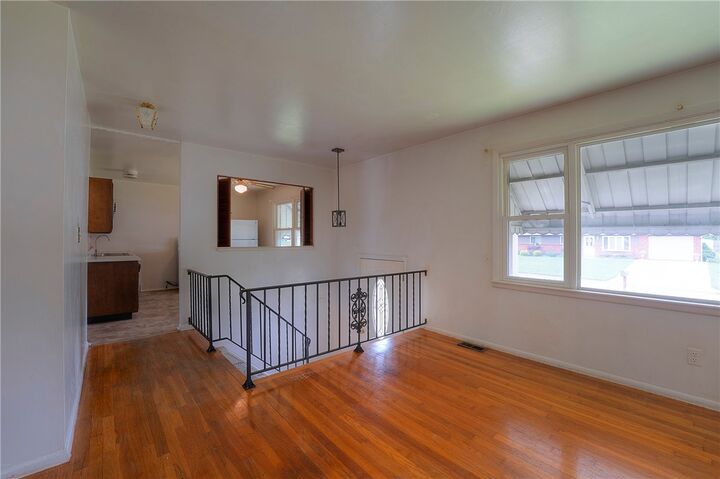 Property Photo: 105 Mt. Pleasant Blvd. PA 15642