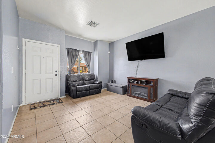 Property Photo:  2300 E Magma Road 167  AZ 85143 