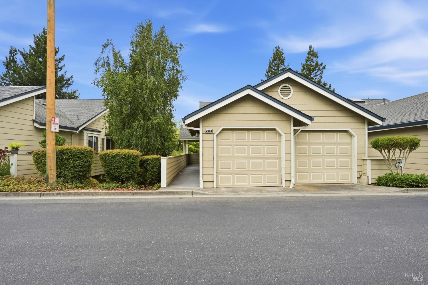 Property Photo: 2004 Stonefield Lane CA 95403