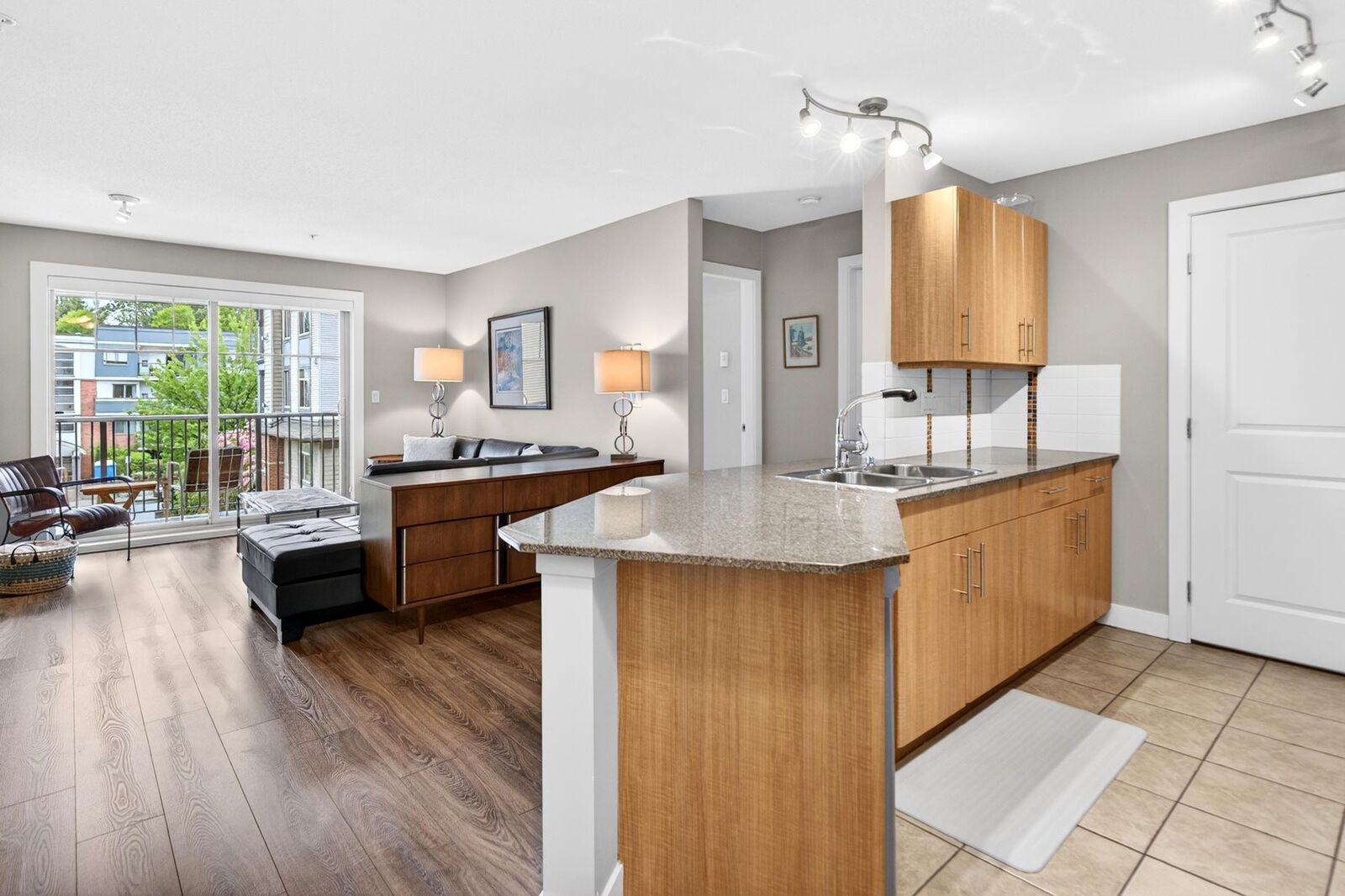 Property Photo:  12020 207A Street 301  BC V2X 8V2 