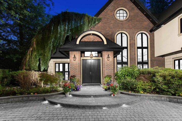 Property Photo: 3083 Semiahmoo Trail BC V4P 1H4