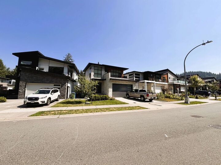Property Photo:  36697 Dianne Brook Avenue  BC V3G 0H4 