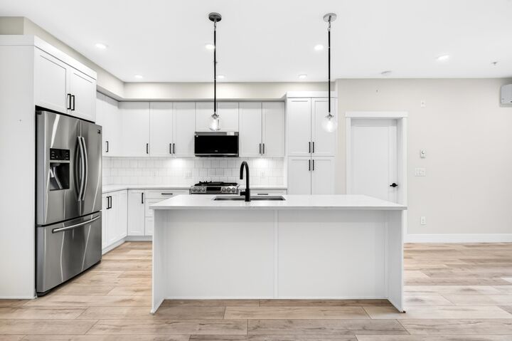 Property Photo:  11893 227 Street 205  BC V2X 6H9 