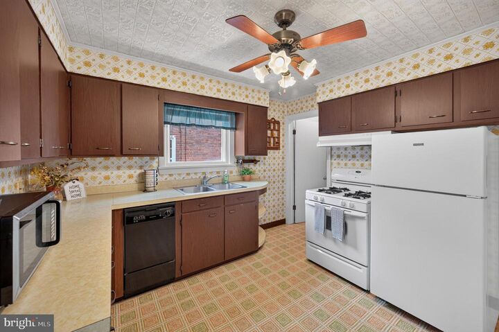 Property Photo: 207 N Tennessee Avenue WV 25401