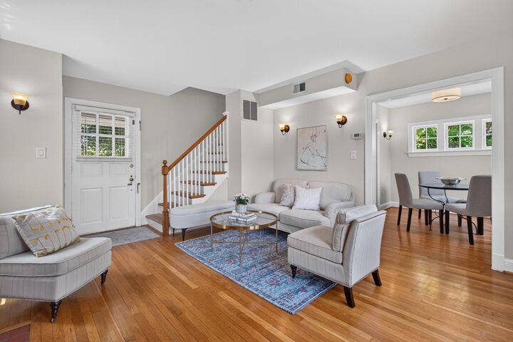 Property Photo: 835 N Buchanan Street VA 22203