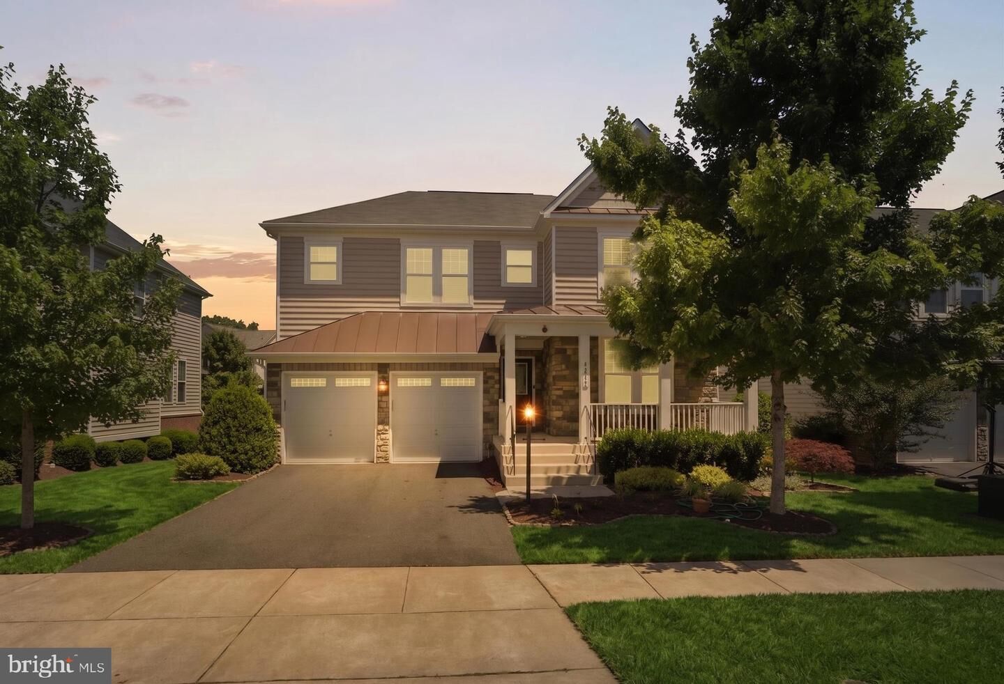 Property Photo: 42522 Stratford Landing Drive VA 20148
