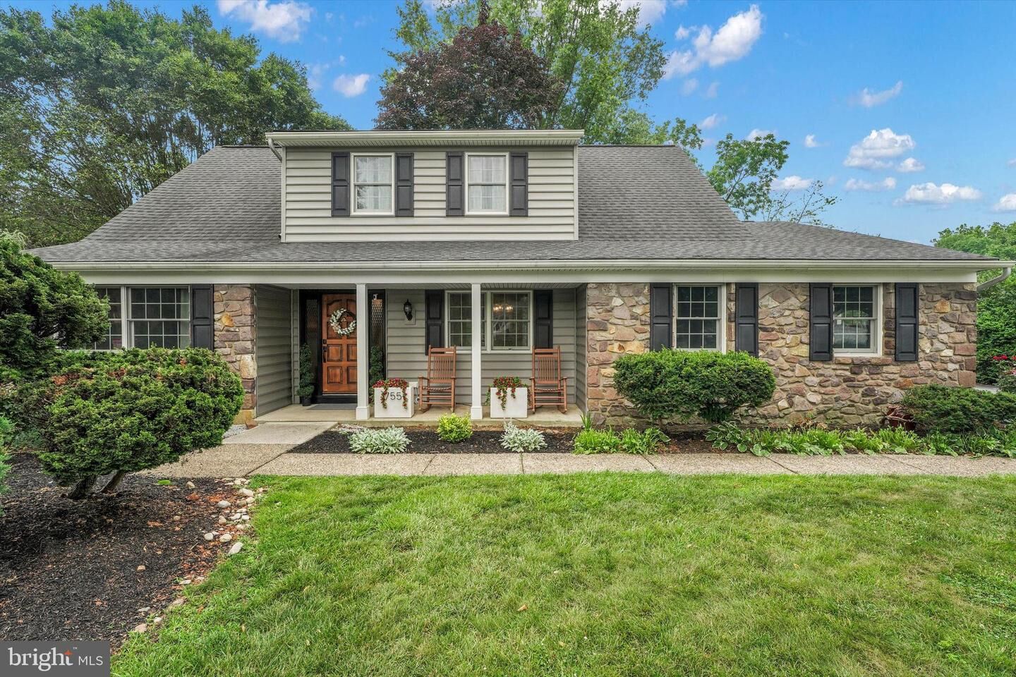Property Photo:  755 Gordon Drive  PA 19067 
