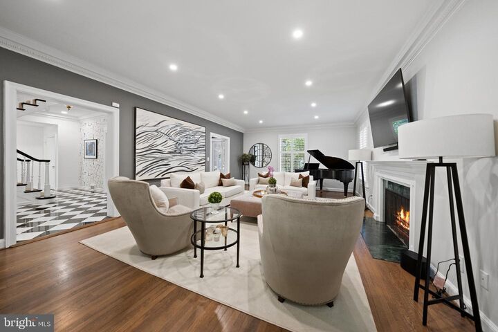 Property Photo:  3200 Woodland Drive NW  DC 20008 