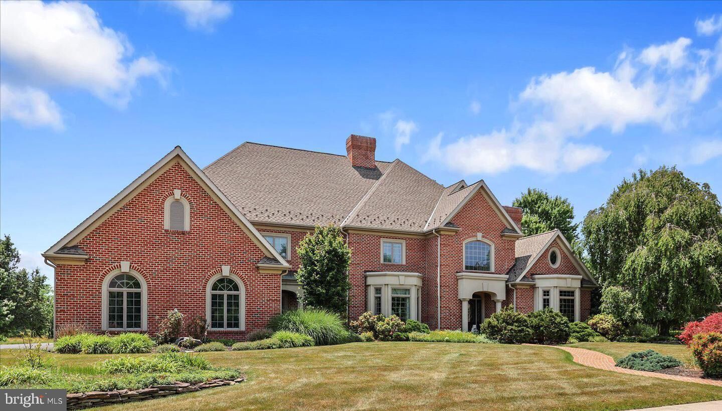 Property Photo:  121 Madara Drive  PA 17331 