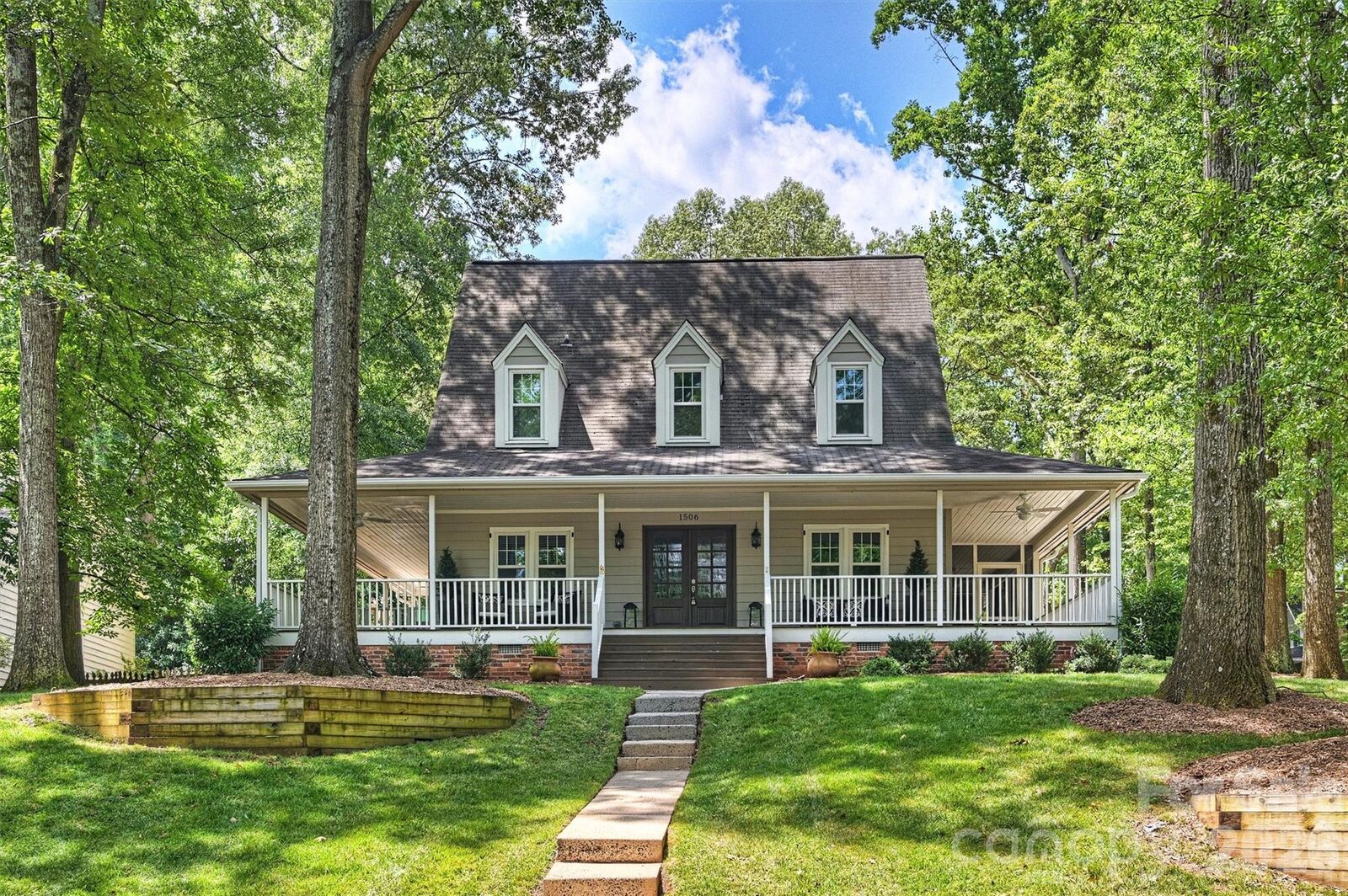 Property Photo:  1506 Wandering Way Drive  NC 28226 