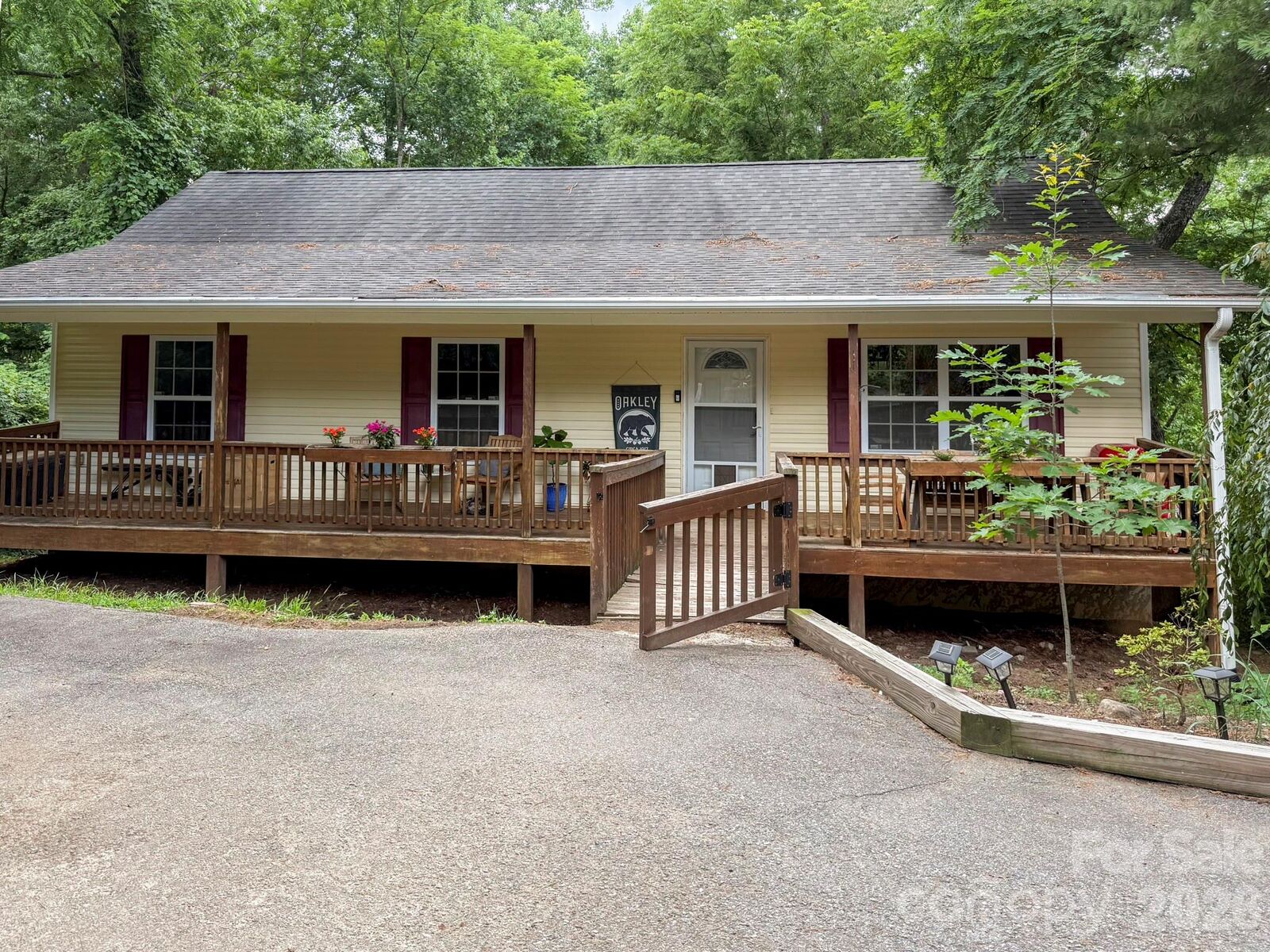 Property Photo:  11 W Raleigh Road  NC 28803 