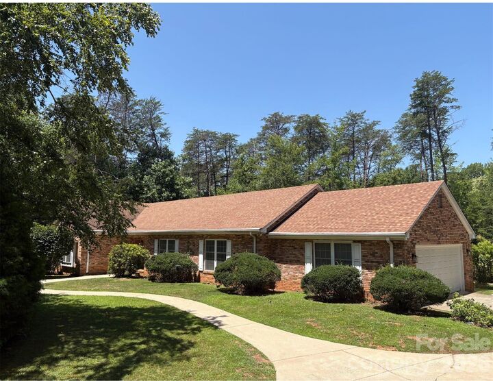 Property Photo:  2000 Golf Course Road  NC 28722 