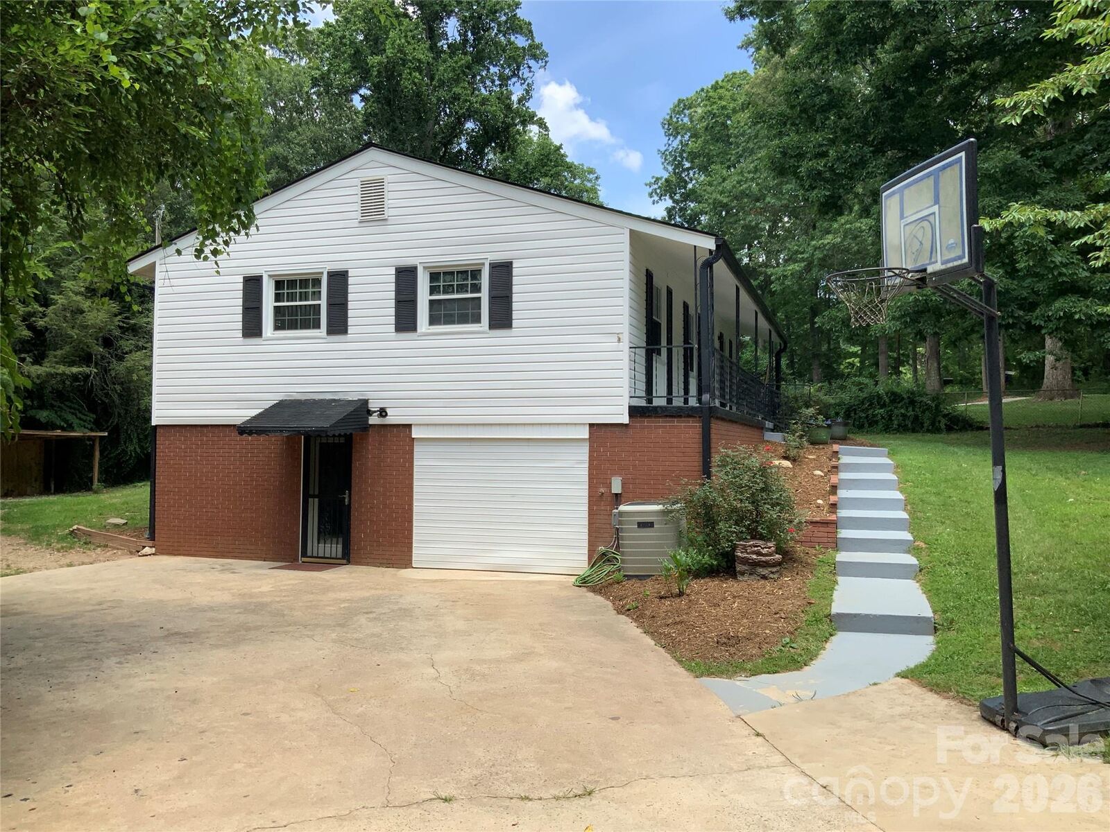 Property Photo:  44 Rathfarnham Road  NC 28803 