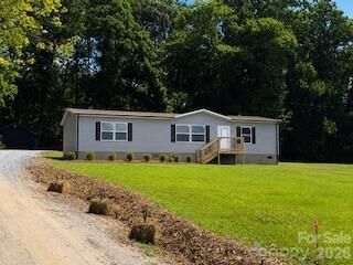 Property Photo: 135 Jack Taylor Road NC 28752