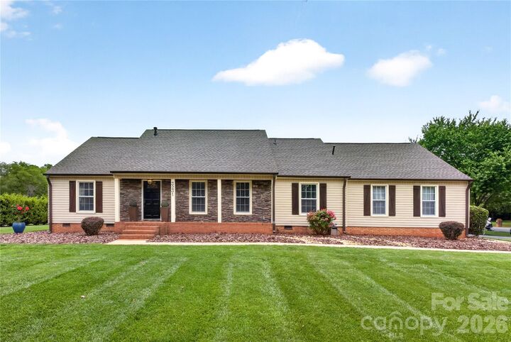 Property Photo:  3231 Windrow Lane  NC 28105 