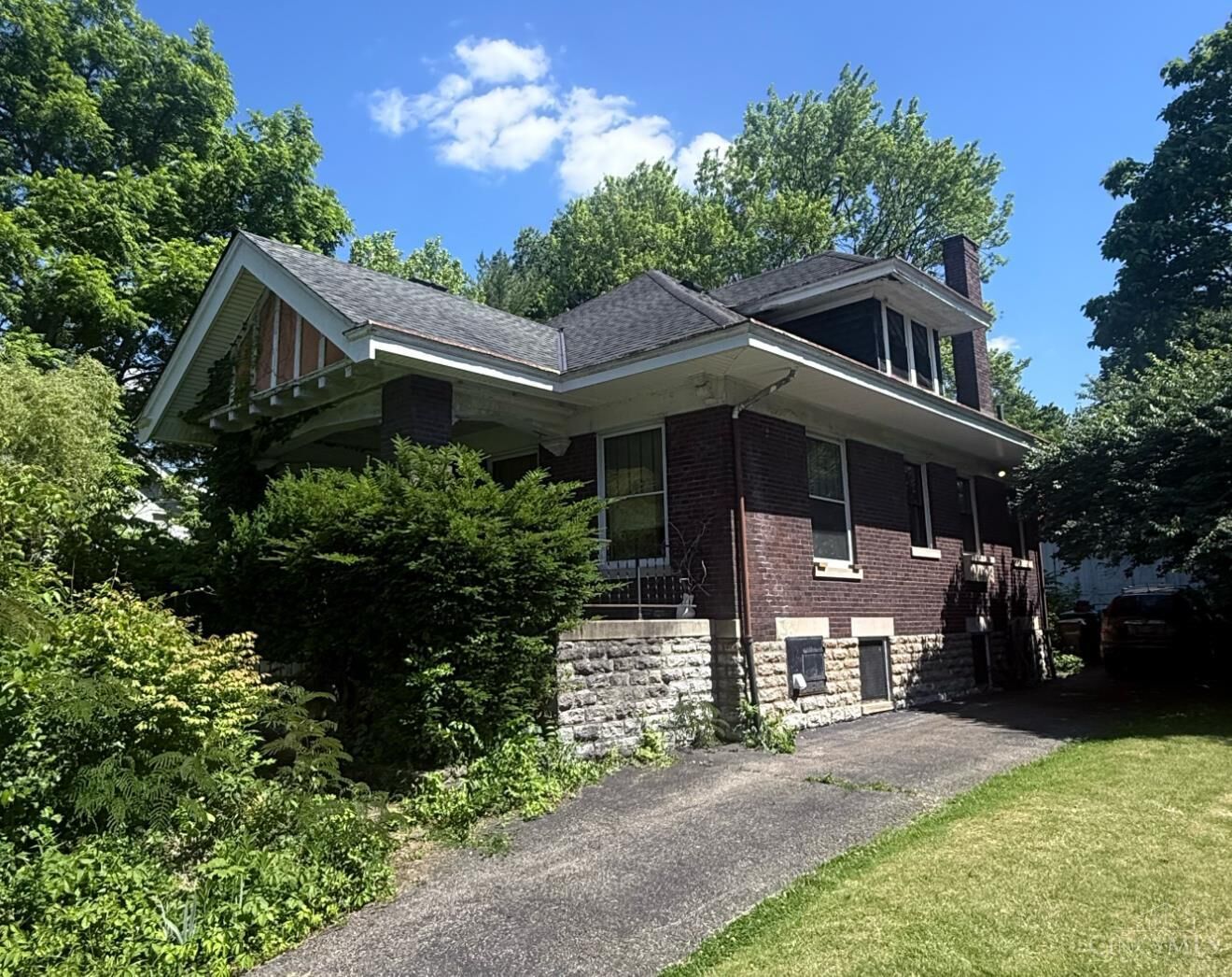 Property Photo: 1525 Marlowe Avenue OH 45224