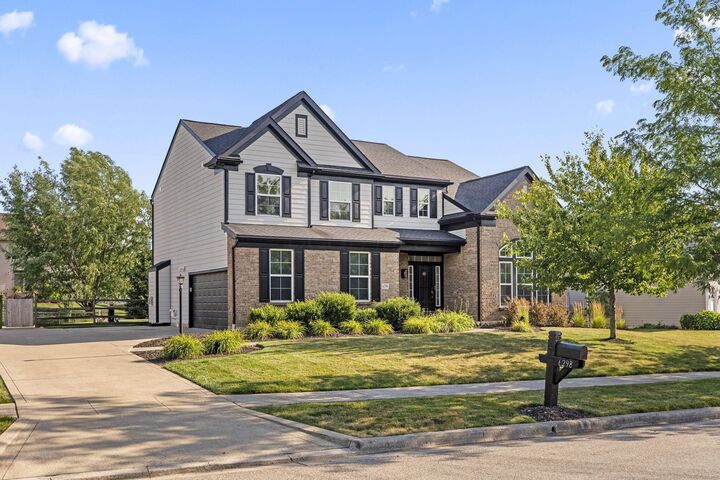 Property Photo: 6298 Fox Hollow Drive OH 43021