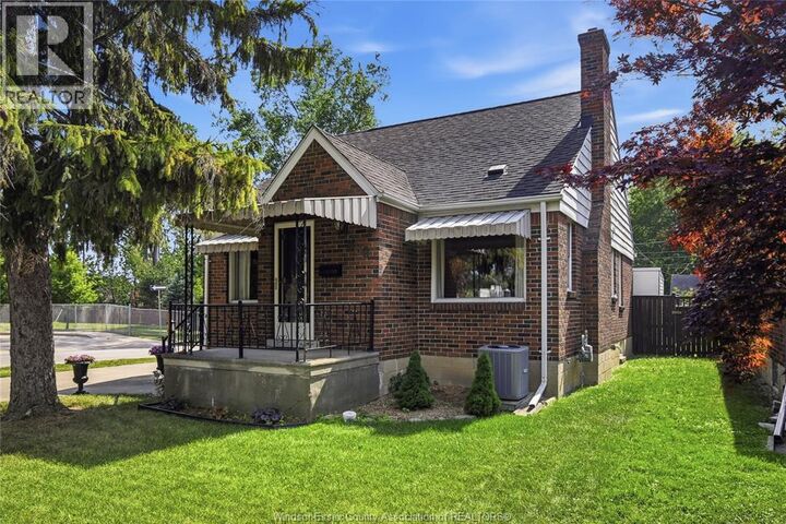 Property Photo: 889 Patrice Drive ON N8S 2R7