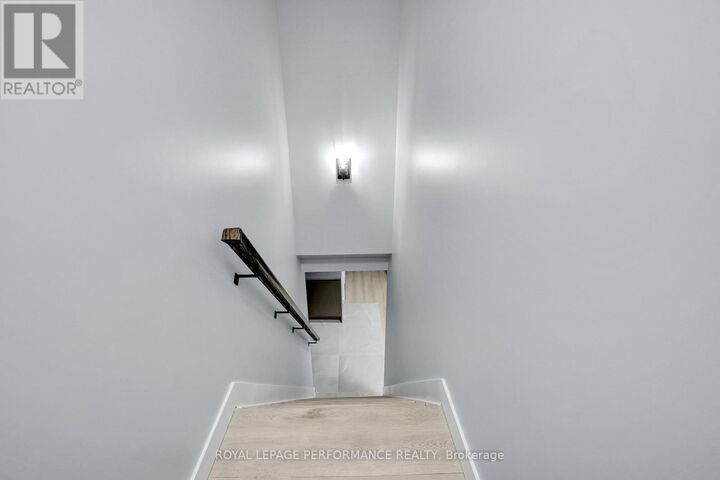 Property Photo:  934 Smyth Road  ON K1G 1P6 