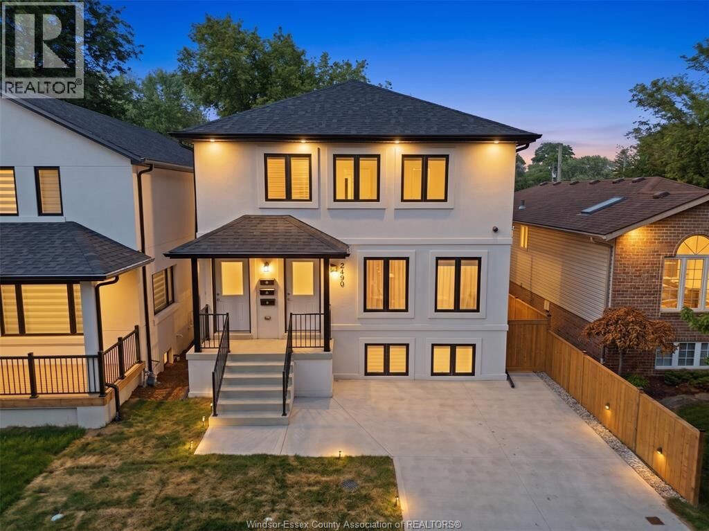 Property Photo:  2490 George Avenue Lower  ON N8W 4M5 