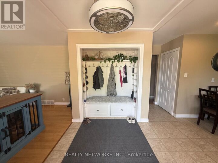 Property Photo:  54 Polaris Road  ON P4N 4L2 