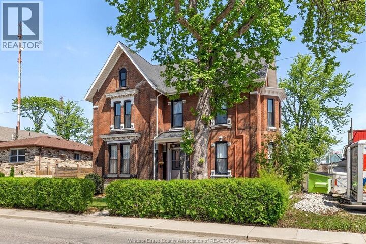 Property Photo:  274 Crawford Avenue  ON N9A 5C2 