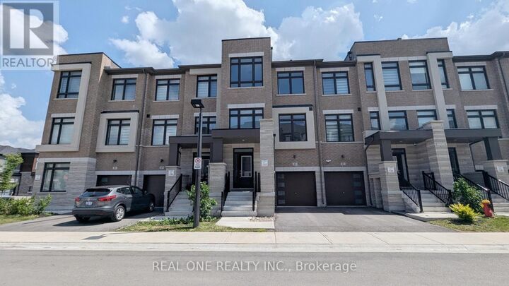 Property Photo:  85 Riley Reed Lane  ON L4S 0M3 