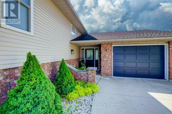 Property Photo: 8 West River Road ON N0G 2V0