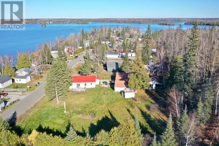 42 Lefebvre Peninsula Road Moonbeam — photo 1