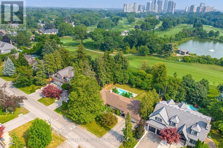 Property Photo:  55 Bywood Drive  ON M9A 1M1 