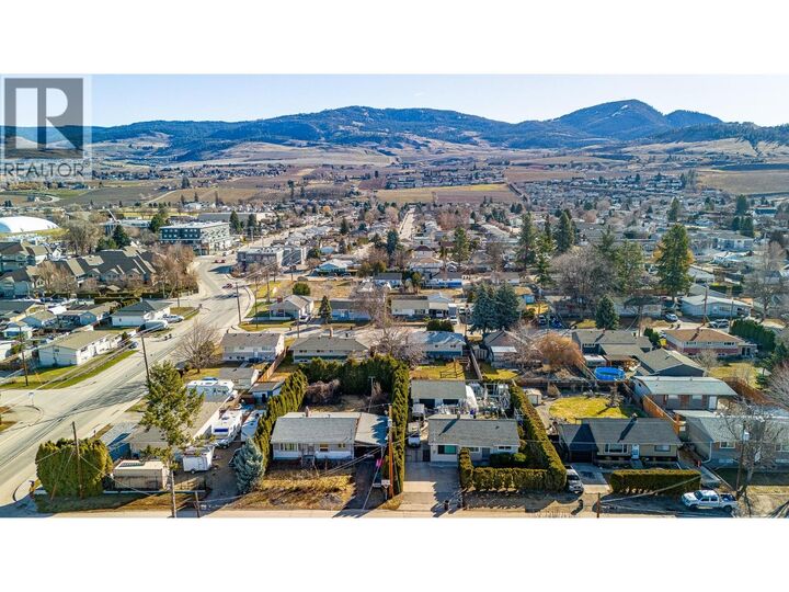 Property Photo: 520 Donhauser Road BC V1X 3G1