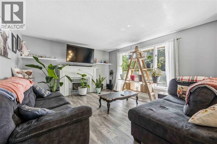Property Photo: 534 Tom Street ON N0N 1R0