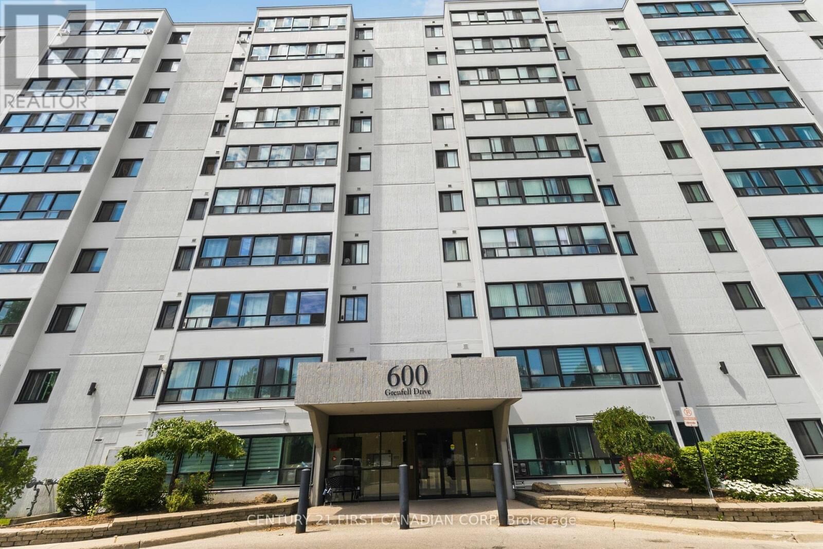 Property Photo: 600 Grenfell Drive 509 ON N5X 2R8