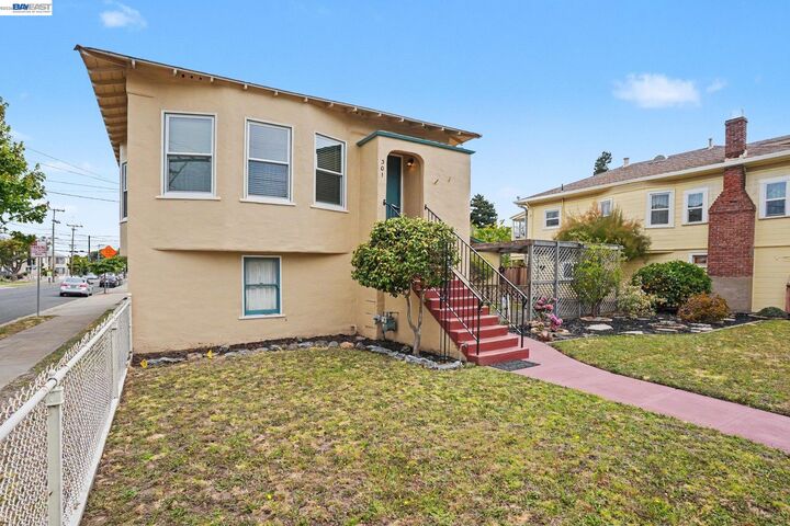 Property Photo:  301 Lincoln Ave  CA 94501 