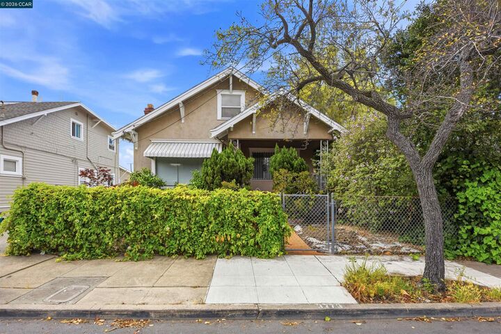Property Photo: 3773 Marion Ave CA 94619