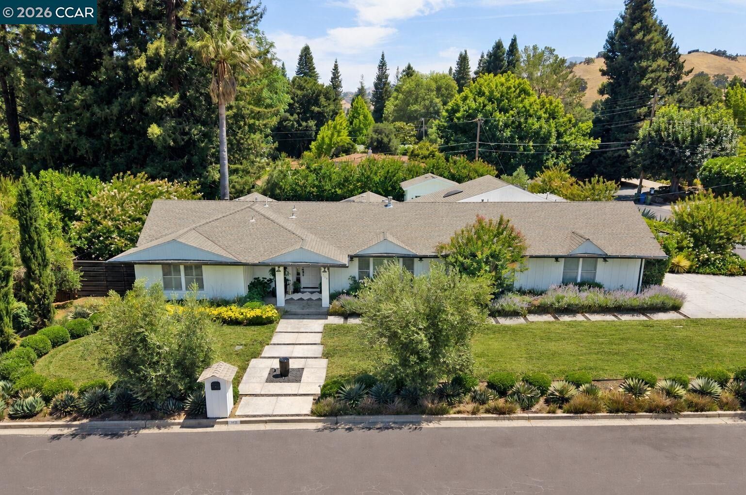 Property Photo:  128 Via Bonita  CA 94507 