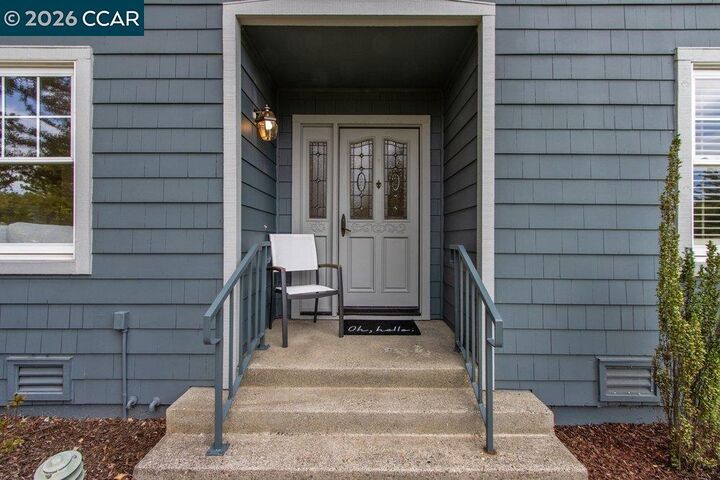 Property Photo:  1901 Lakeshire Dr  CA 94595 