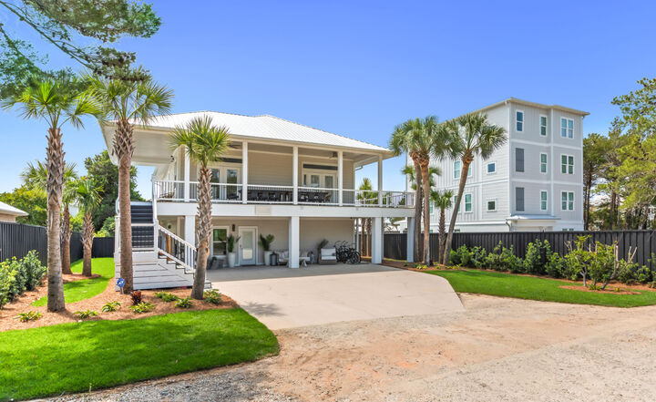 Property Photo:  50 N Maple Street  FL 32459 