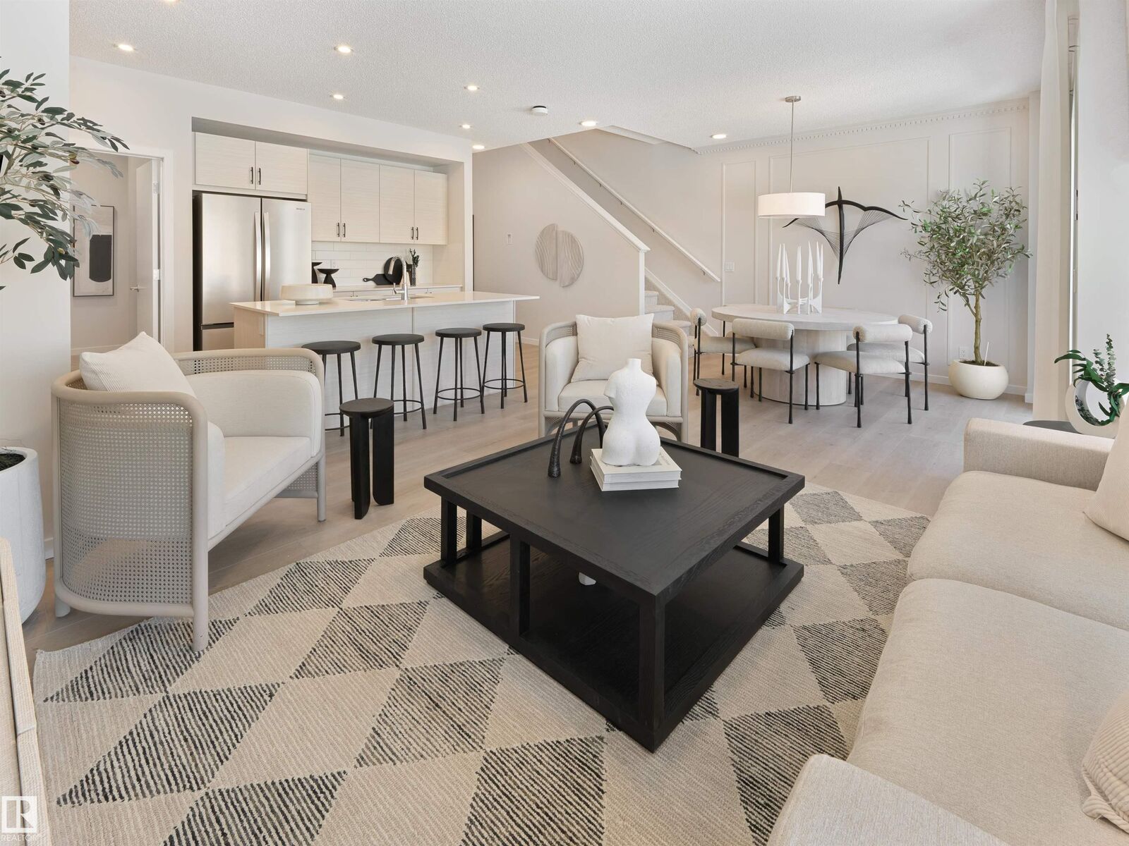 Property Photo:  22926 93A Avenue NW  AB T5T 7Y7 