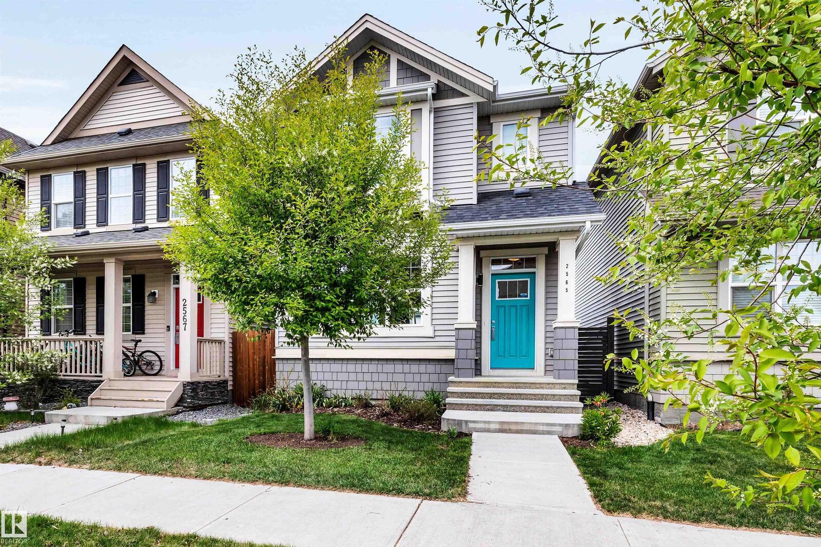 Property Photo:  2565 Coughlan Road SW  AB T6W 2Z6 