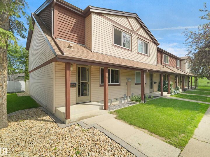 Property Photo: 13833 30 Street NW 16 AB T5Y 2B2