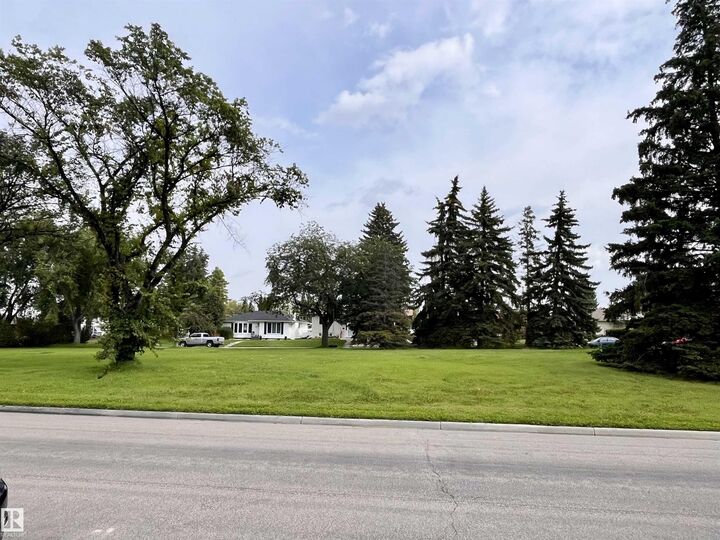 Property Photo: 10736 48 Street NW AB T6A 2B5