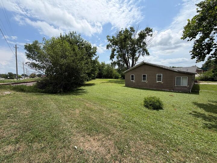 Property Photo:  805 South 25th Street  IA 50501 