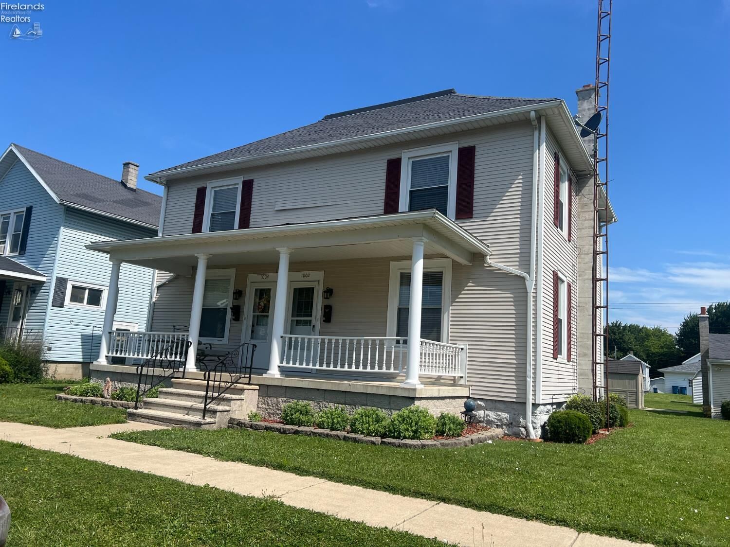 Property Photo: 1002 1004 Roosevelt Street OH 43420