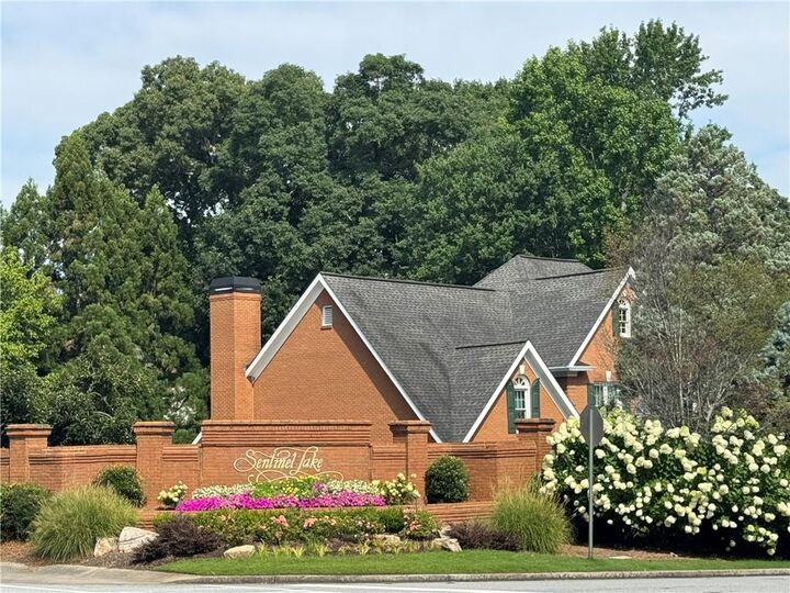 Property Photo:  100 Ridgetree Lane  GA 30068 