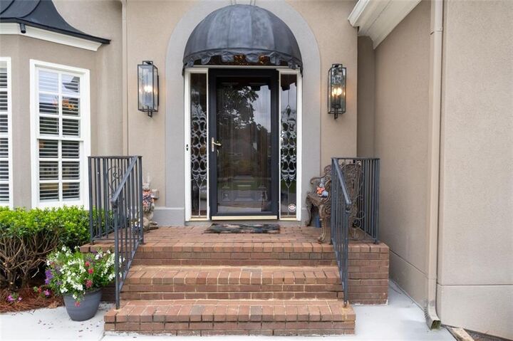 Property Photo: 100 Ridgetree Lane GA 30068