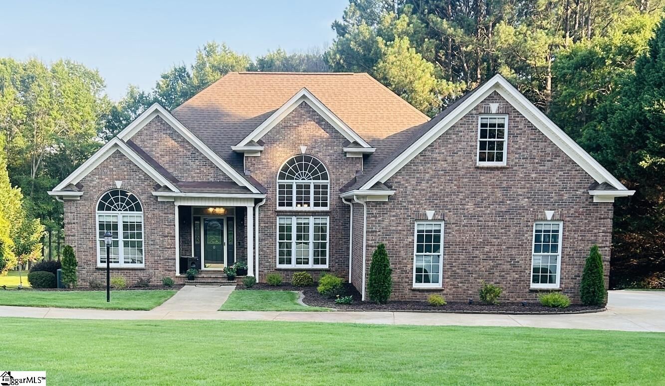 Property Photo: 6 Lanshore Court SC 29687