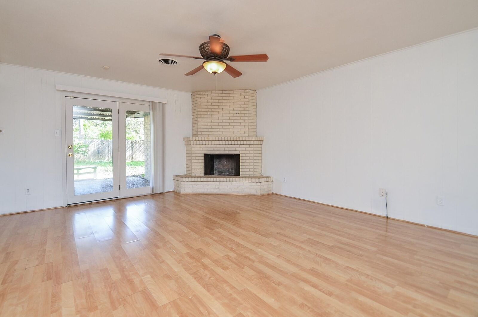 Property Photo: 7327 Osage Street TX 77036