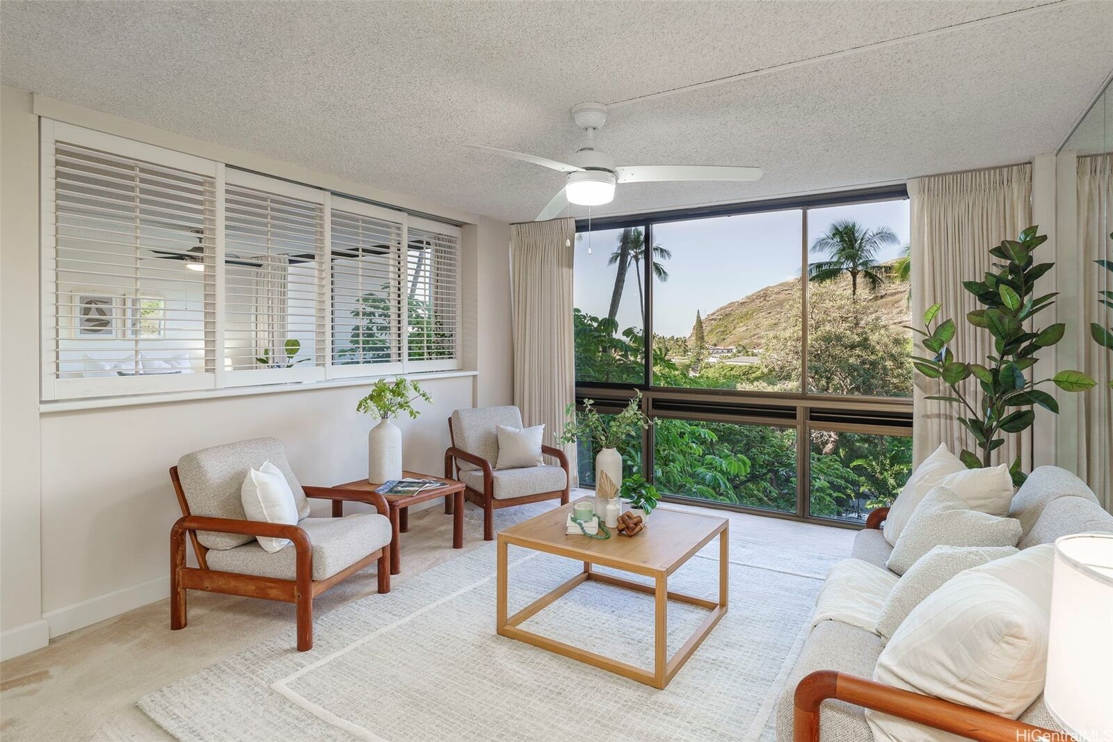 Property Photo: 521 Hahaione Street 2/4F HI 96825