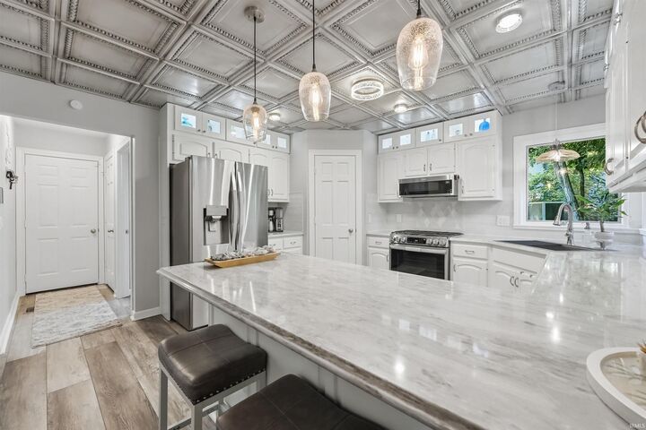 Property Photo:  10410 Glen Arbor Pass  IN 46814-9540 